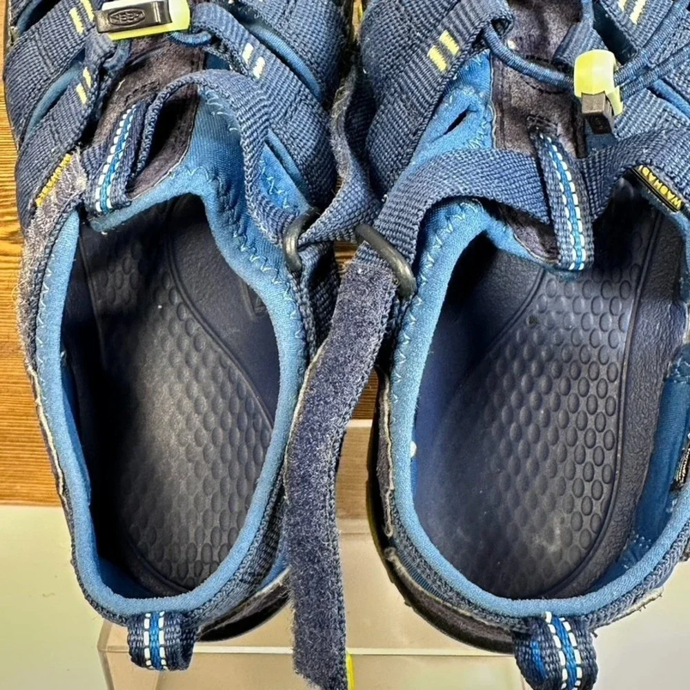 Keen Seacamp II CNX Waterproof Sport Sandals Youth 6 Outdoor Hiking Fisherman